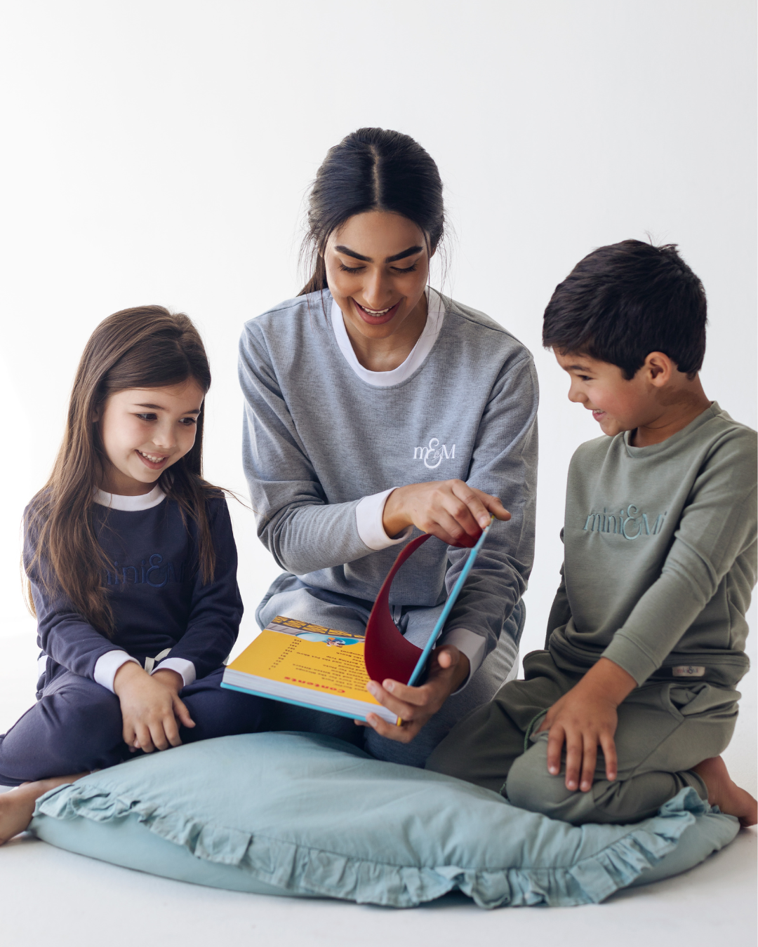 Ladies Branded Sweatshirt - Image 4